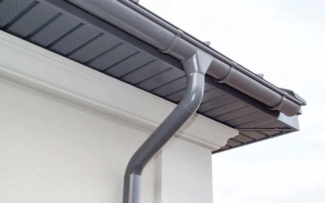 5 Reasons to Consider Seamless Gutters for Your Home & Roof